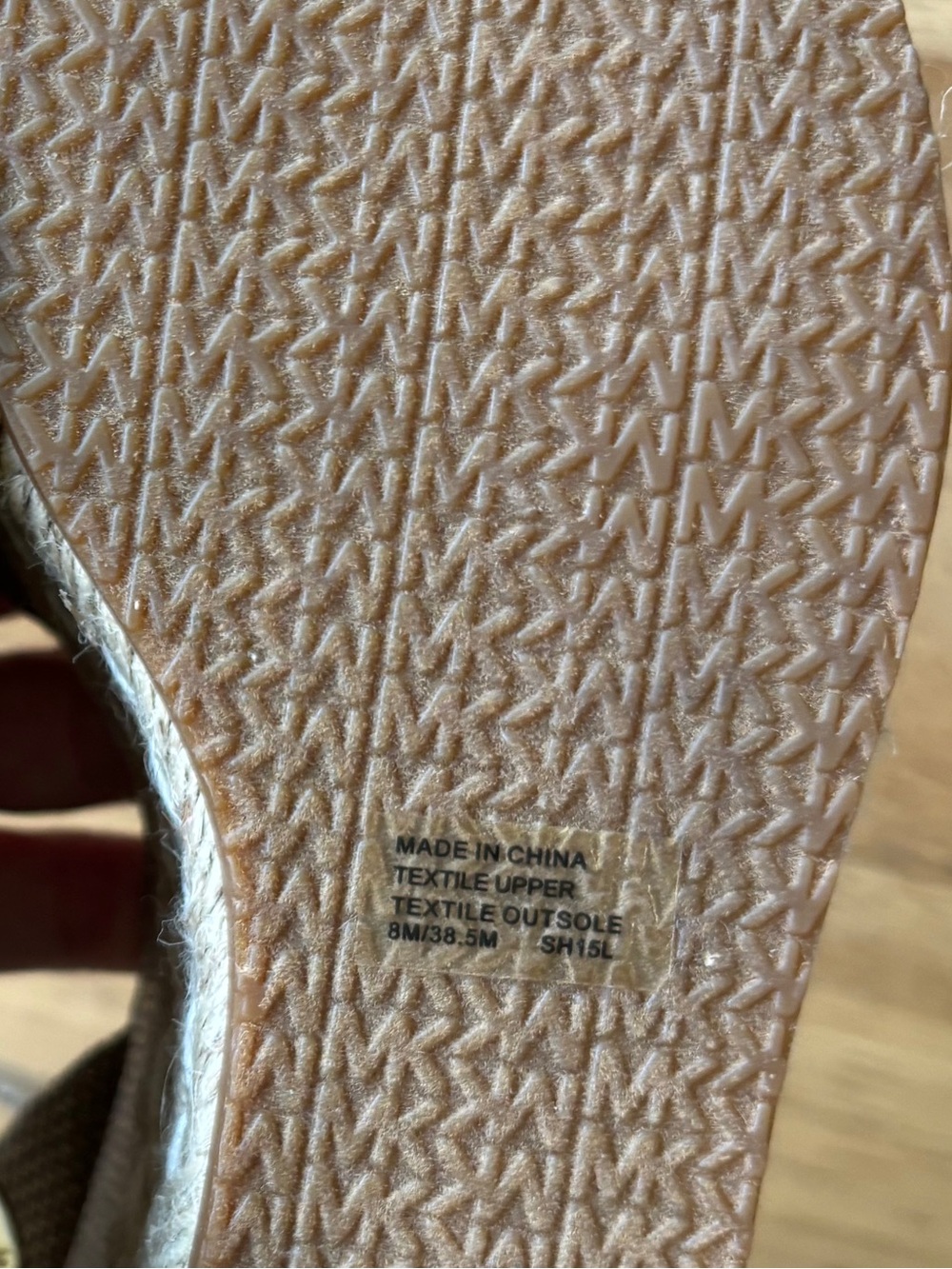 Michael Kors canvas and gold platform wedge sandal womens 8 - Picture 3 of 6